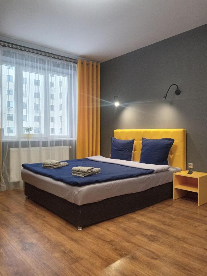 Нова Квартира В Центрі Міста Uschhorod Exterior foto